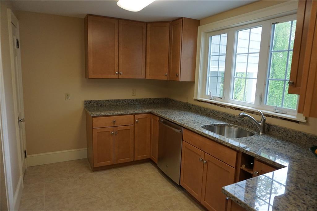 112 Parsons Road Portland, ME 04103 - Photo 11 of 28 Photo