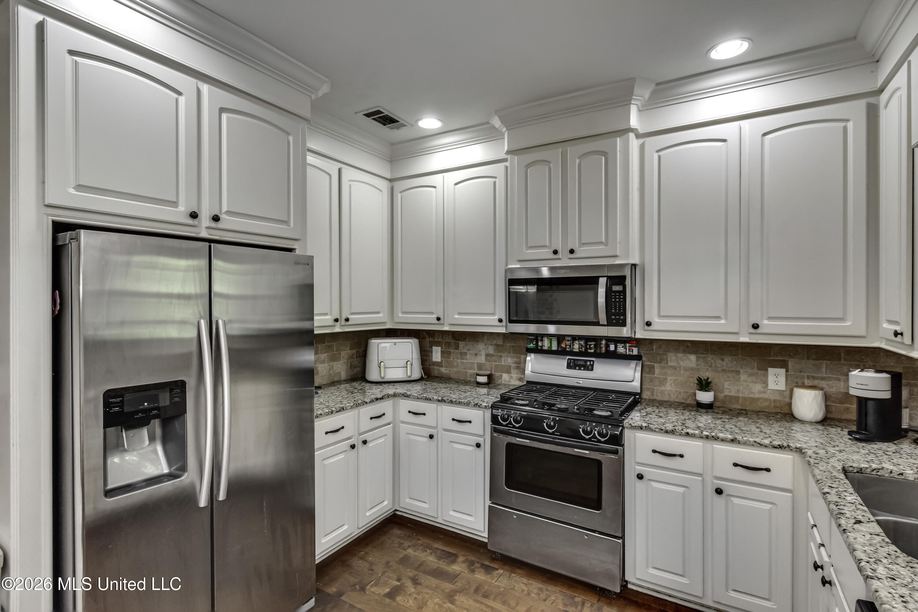 244 Greenfield Ridge Drive Brandon, MS 39042 - Photo 5 of 53 Kitchen