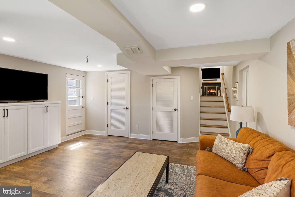 1401 Carol Road Jenkintown, PA 19046 - Photo 24 of 30 a living room with furniture and a flat screen tv