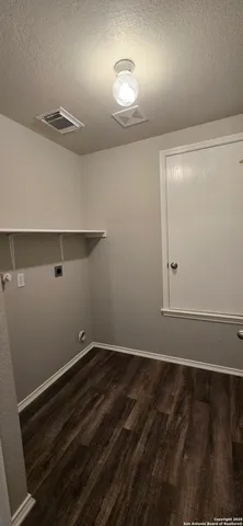 $1,300 | 8022 Braes, San Antonio, TX 78254