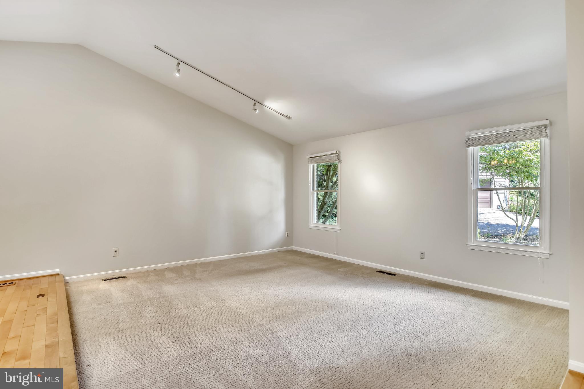 1957 Weybridge Lane Reston, VA 20191 - Photo 16 of 93