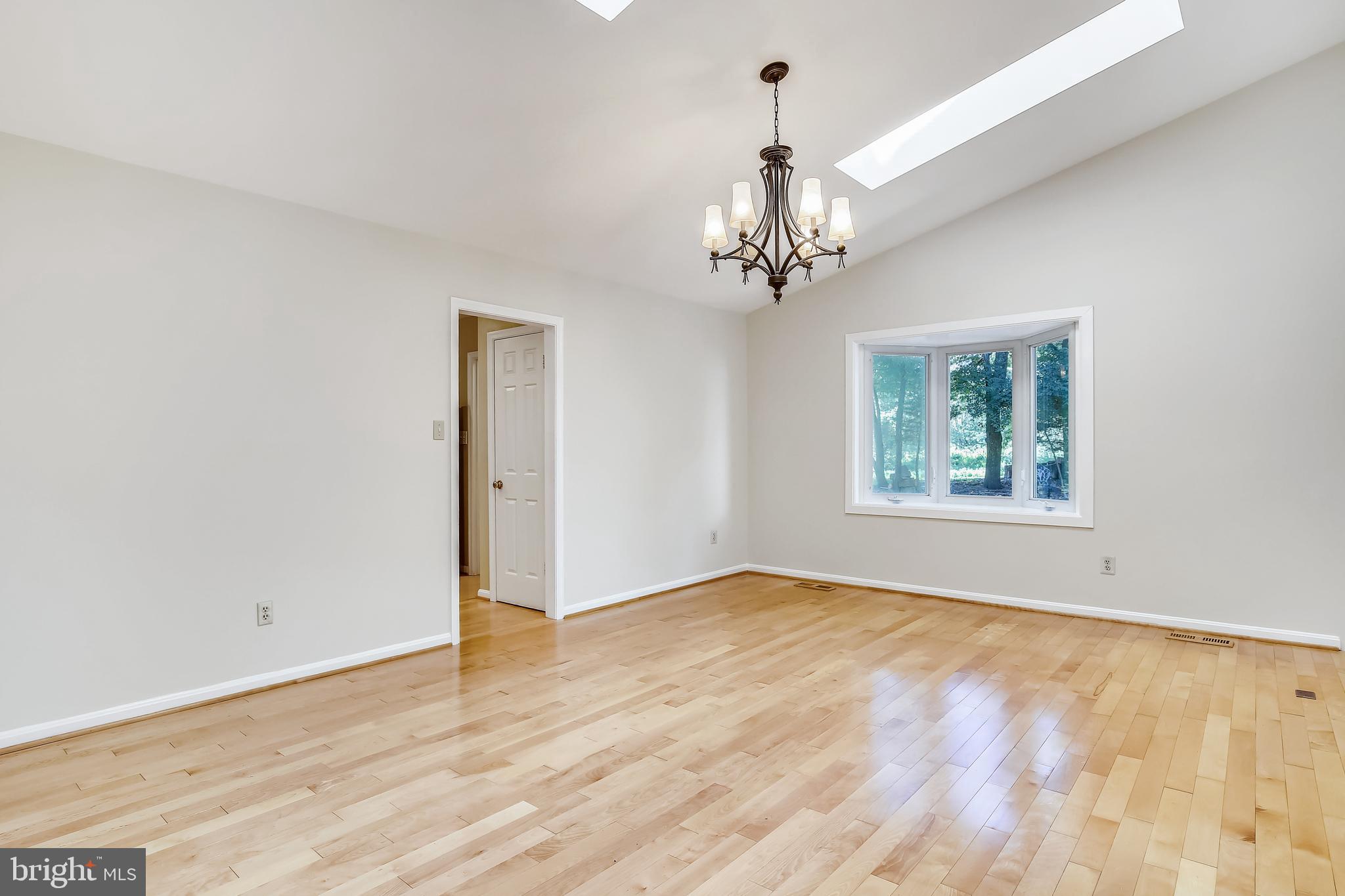 1957 Weybridge Lane Reston, VA 20191 - Photo 17 of 93