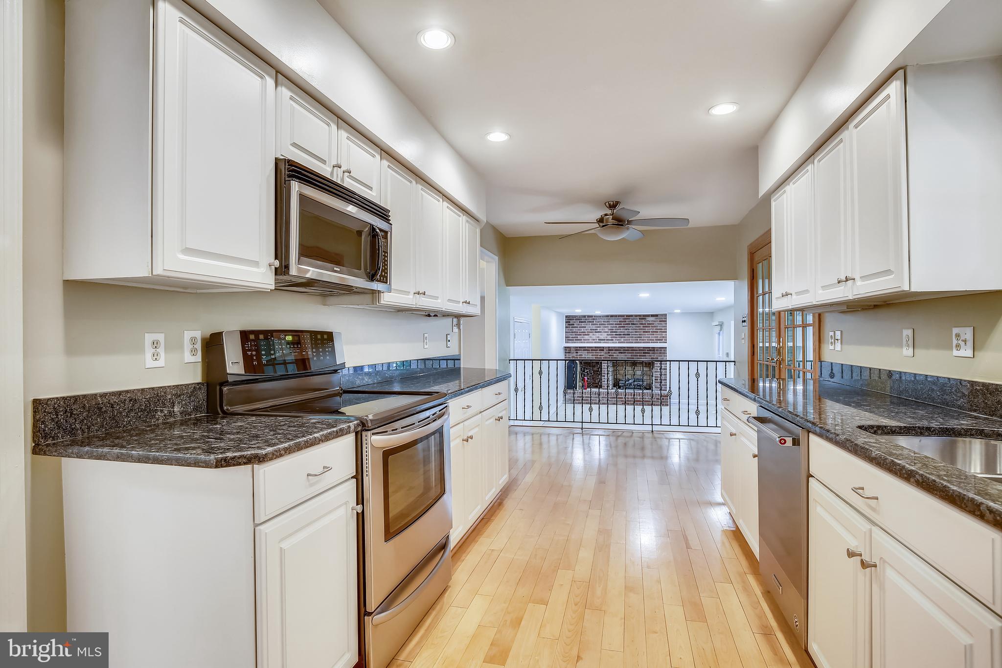 1957 Weybridge Lane Reston, VA 20191 - Photo 23 of 93