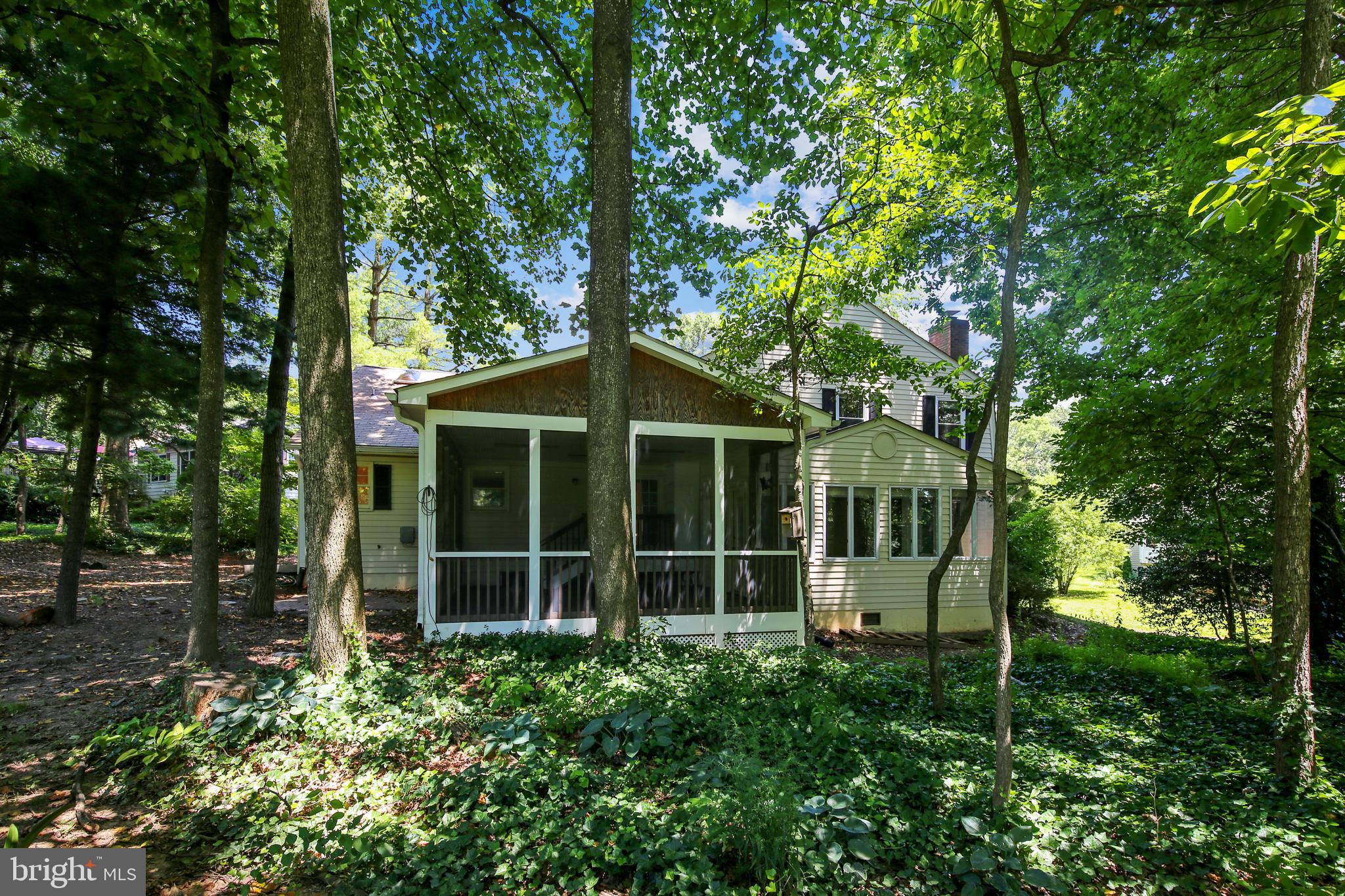 1957 Weybridge Lane Reston, VA 20191 - Photo 39 of 93