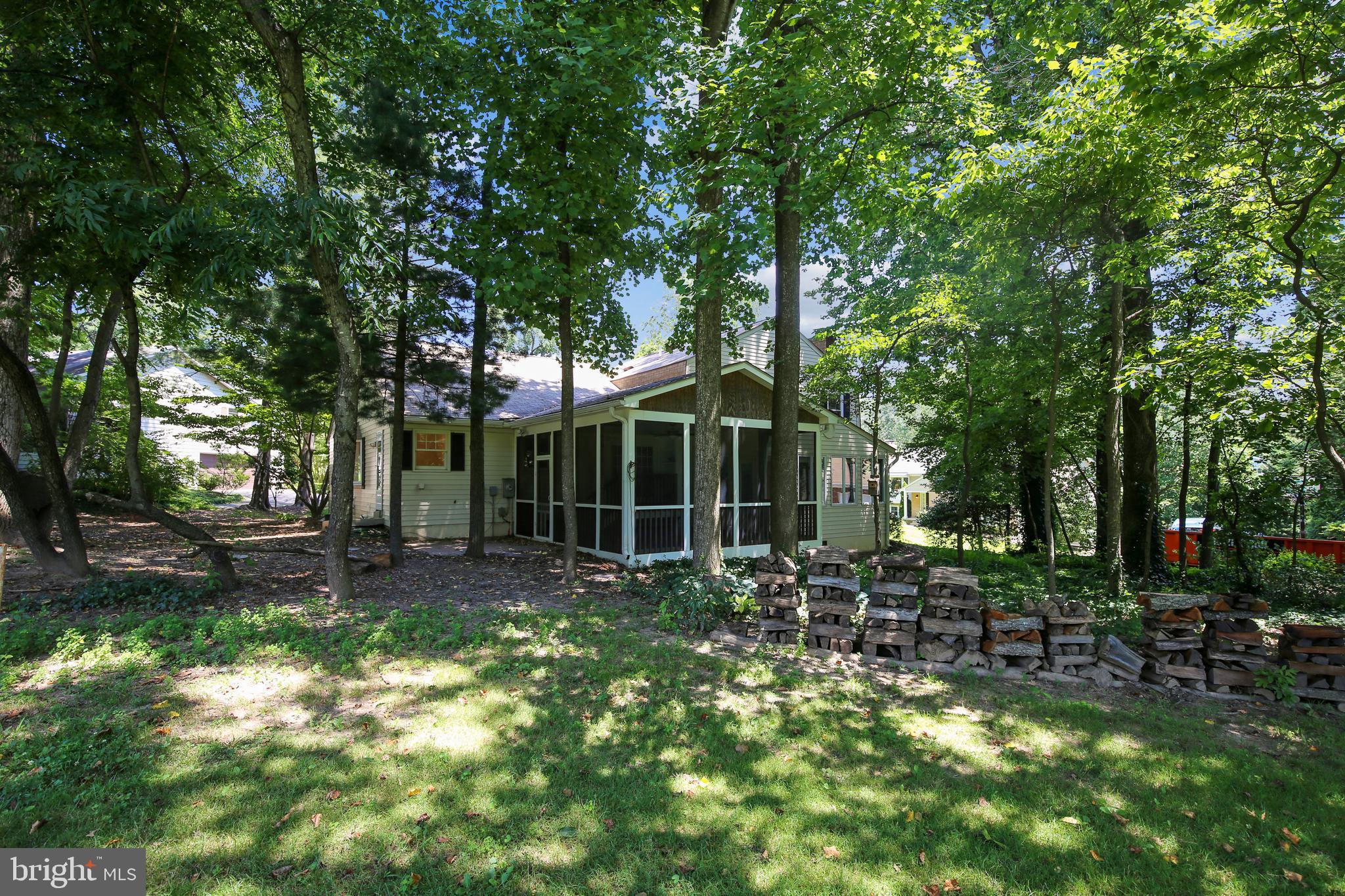 1957 Weybridge Lane Reston, VA 20191 - Photo 40 of 93