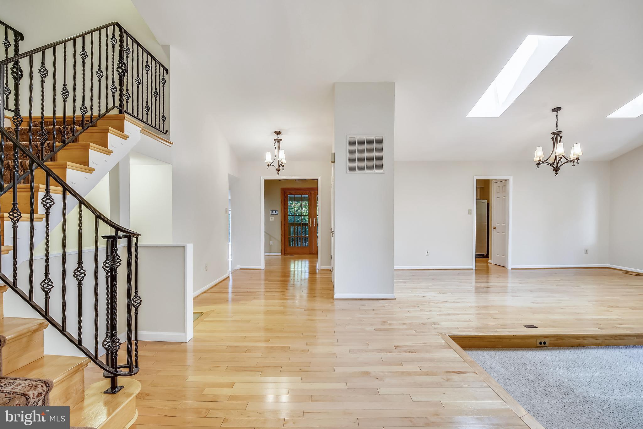 1957 Weybridge Lane Reston, VA 20191 - Photo 10 of 93
