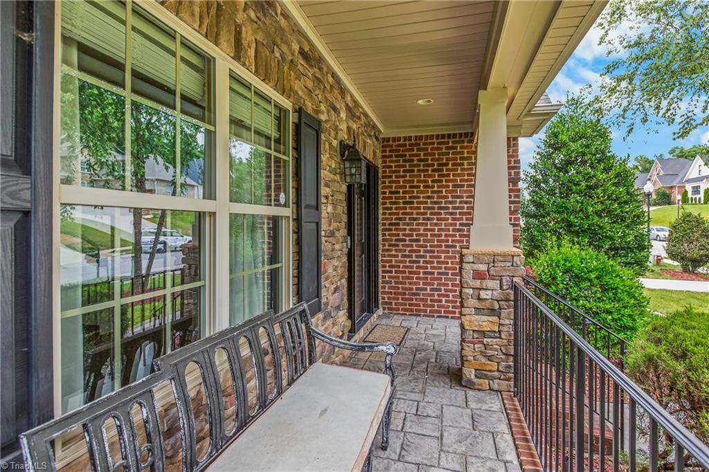 5041 Bennington Way High Point, NC 27262 - Photo 3 of 50