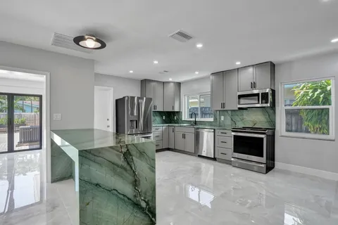 $780,000 | 1424 Adams Street, Hollywood, FL 33020