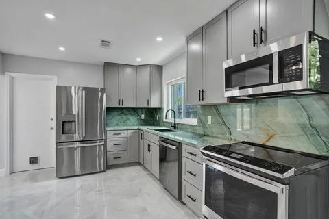 $780,000 | 1424 Adams Street, Hollywood, FL 33020