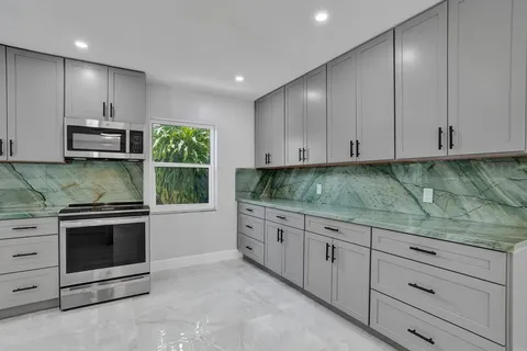 $780,000 | 1424 Adams Street, Hollywood, FL 33020