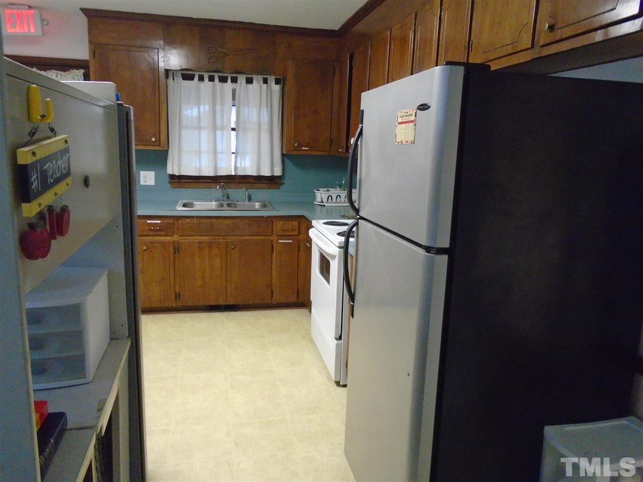 5601 Neuse Street Raleigh, NC 27610 - Photo 11 of 29
