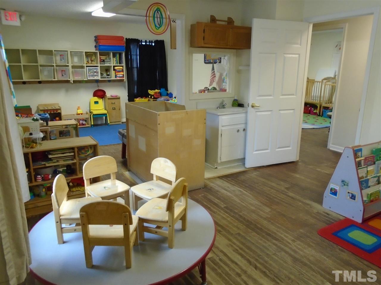 5601 Neuse Street Raleigh, NC 27610 - Photo 15 of 29