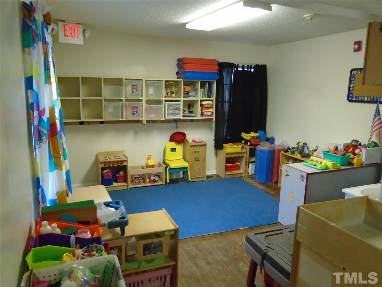 5601 Neuse Street Raleigh, NC 27610 - Photo 27 of 29