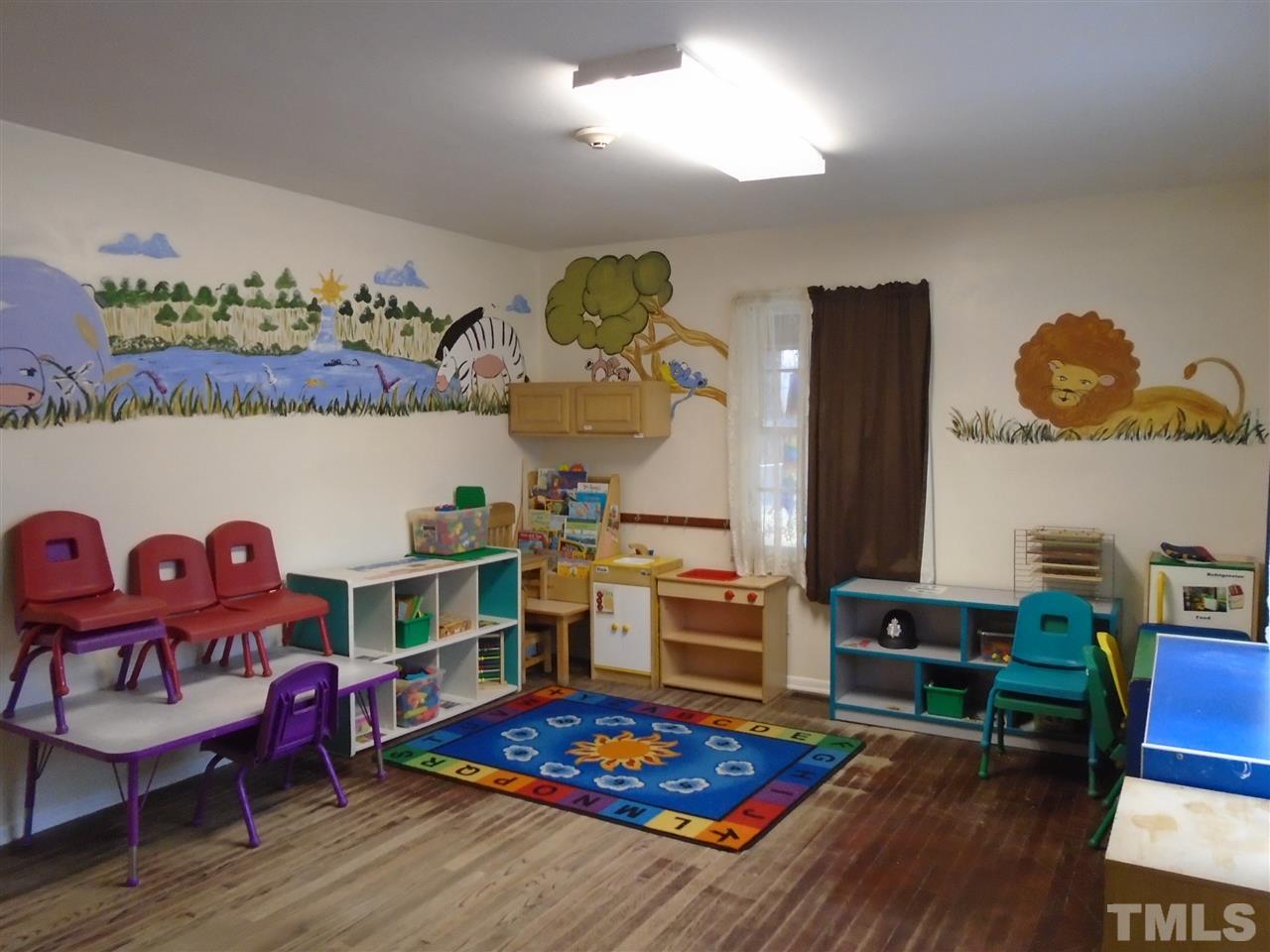 5601 Neuse Street Raleigh, NC 27610 - Photo 5 of 29