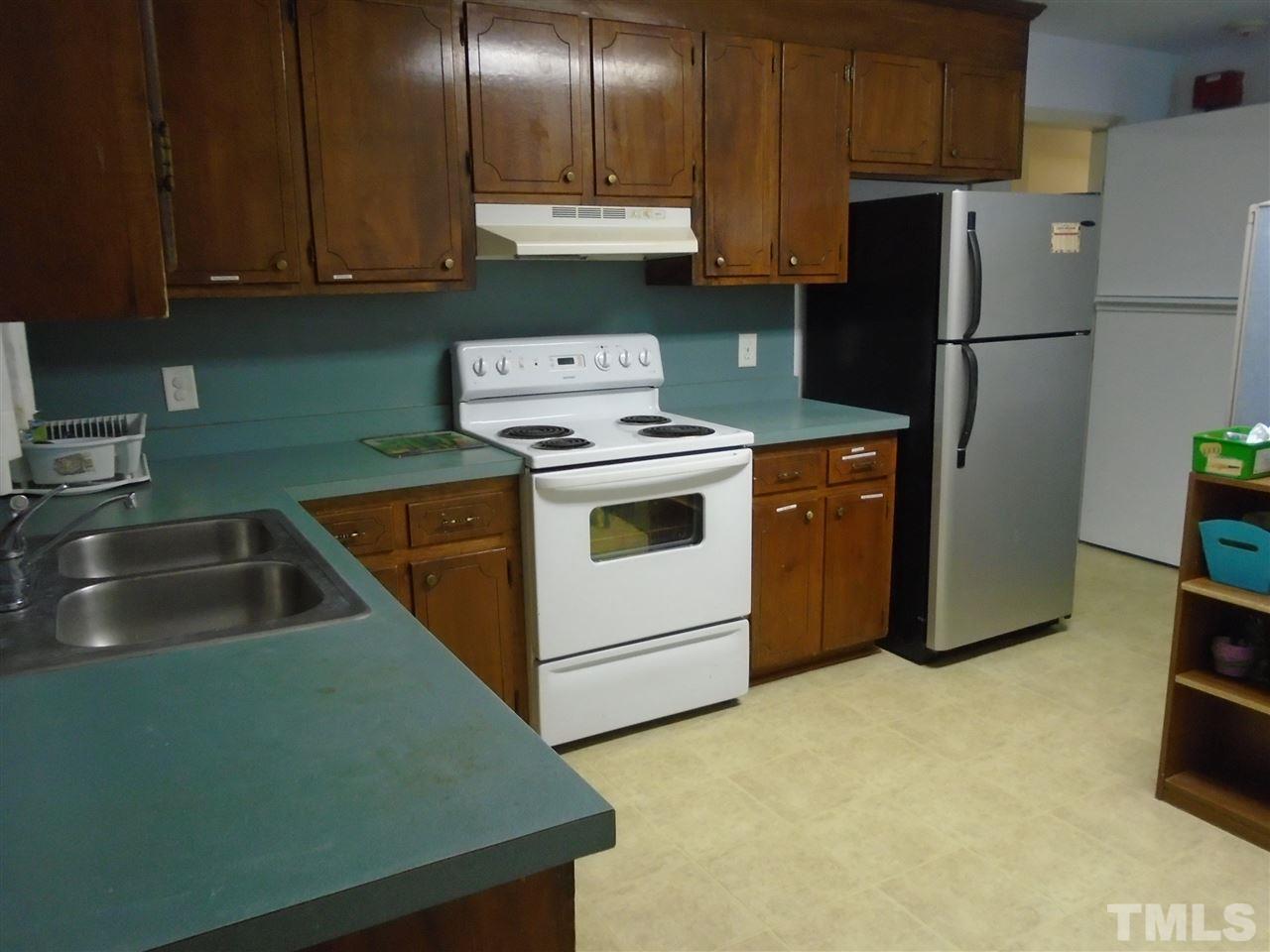 5601 Neuse Street Raleigh, NC 27610 - Photo 9 of 29