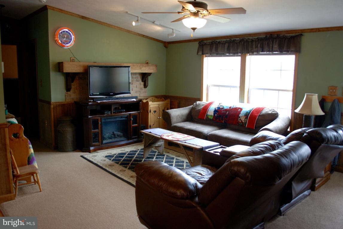 124 Decatur Drive Grantville, PA 17028 - Photo 5 of 23 Gallery Image 5