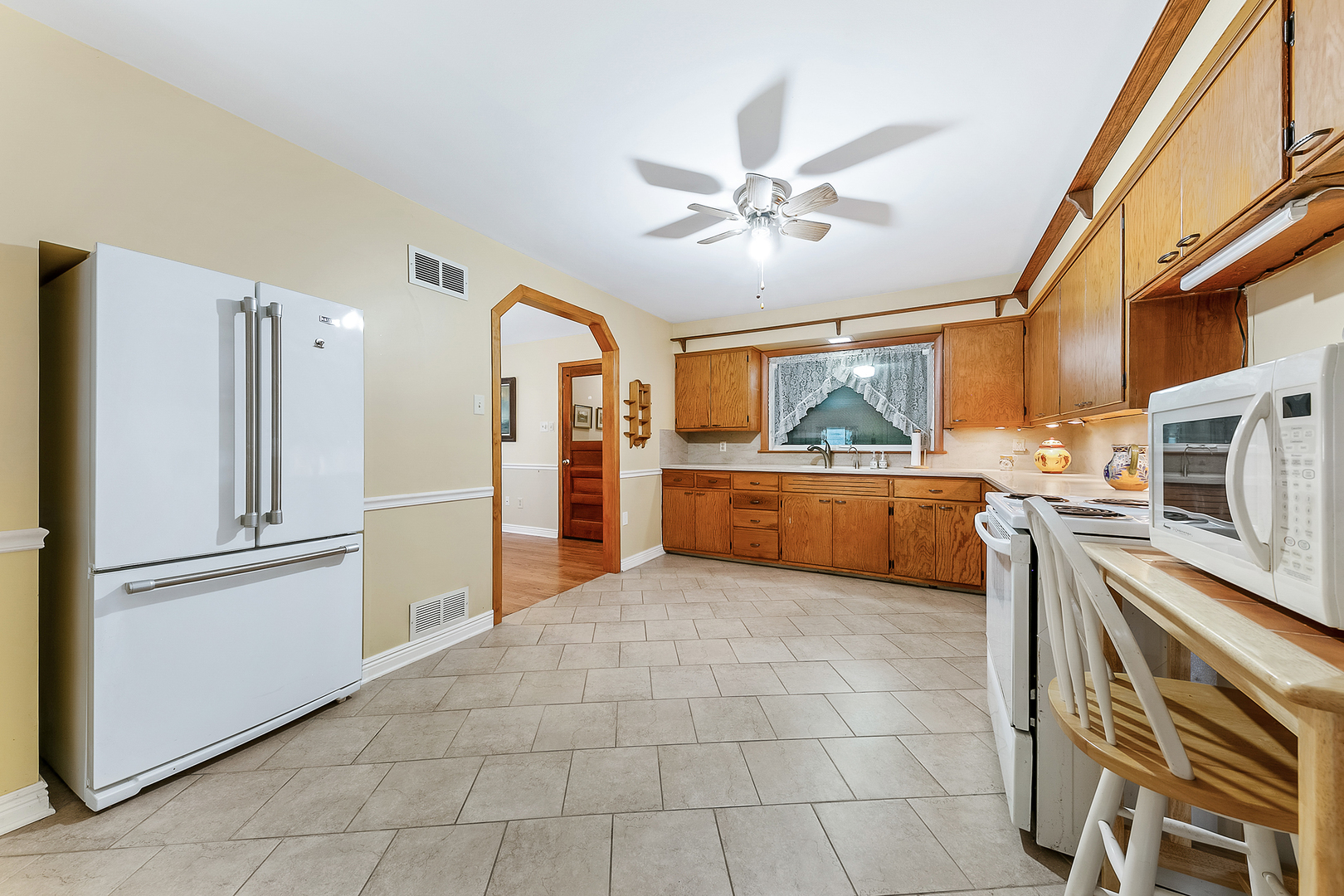 2521 Caton Farm Road Joliet, IL 60435 - Photo 12 of 27