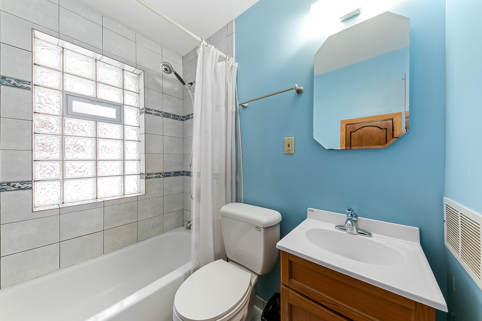 2521 Caton Farm Road Joliet, IL 60435 - Photo 8 of 27