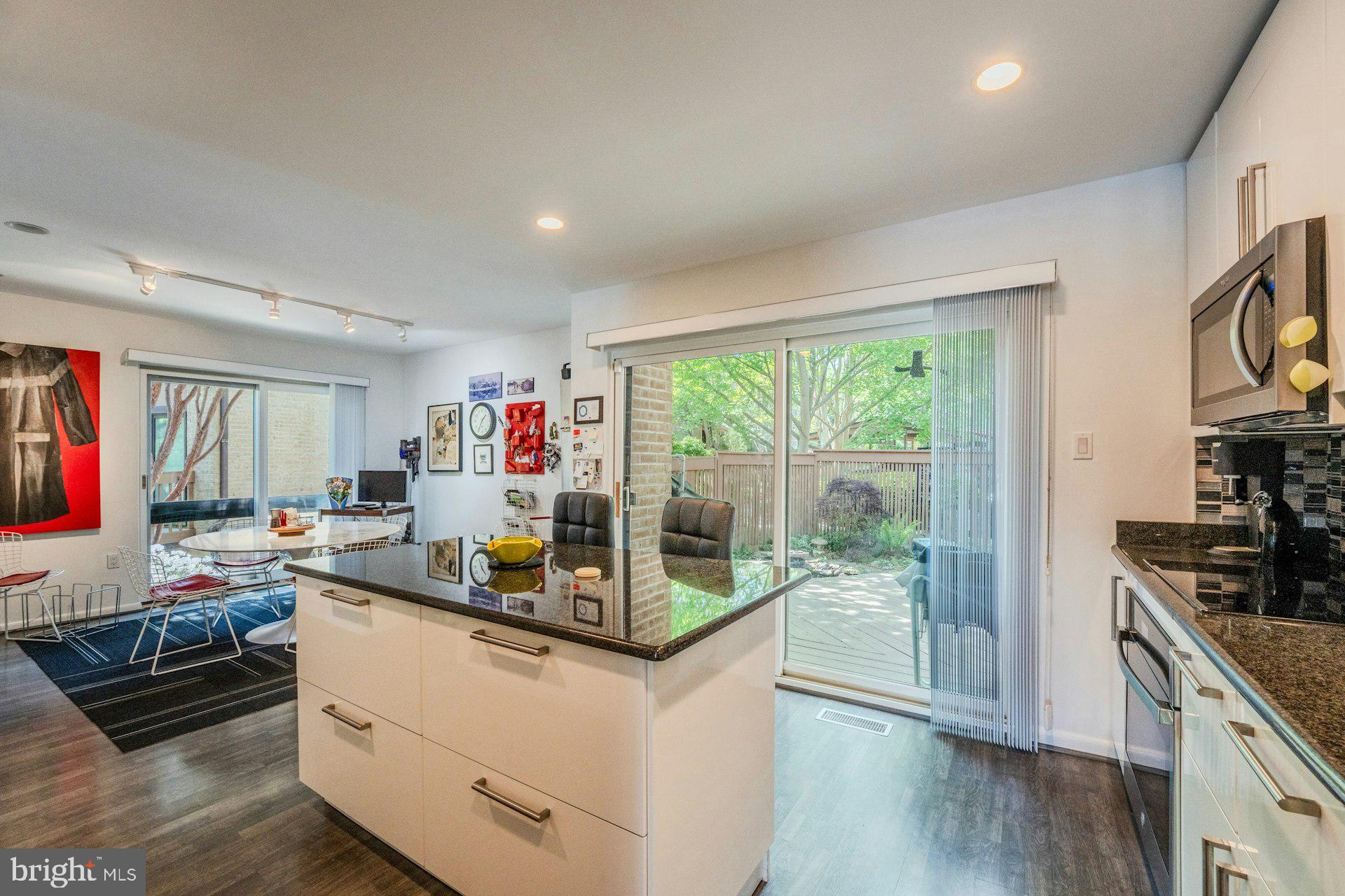 2013 Lakewinds Drive Reston, VA 20191 - Photo 21 of 54 Sliding glass door opens to private courtyard