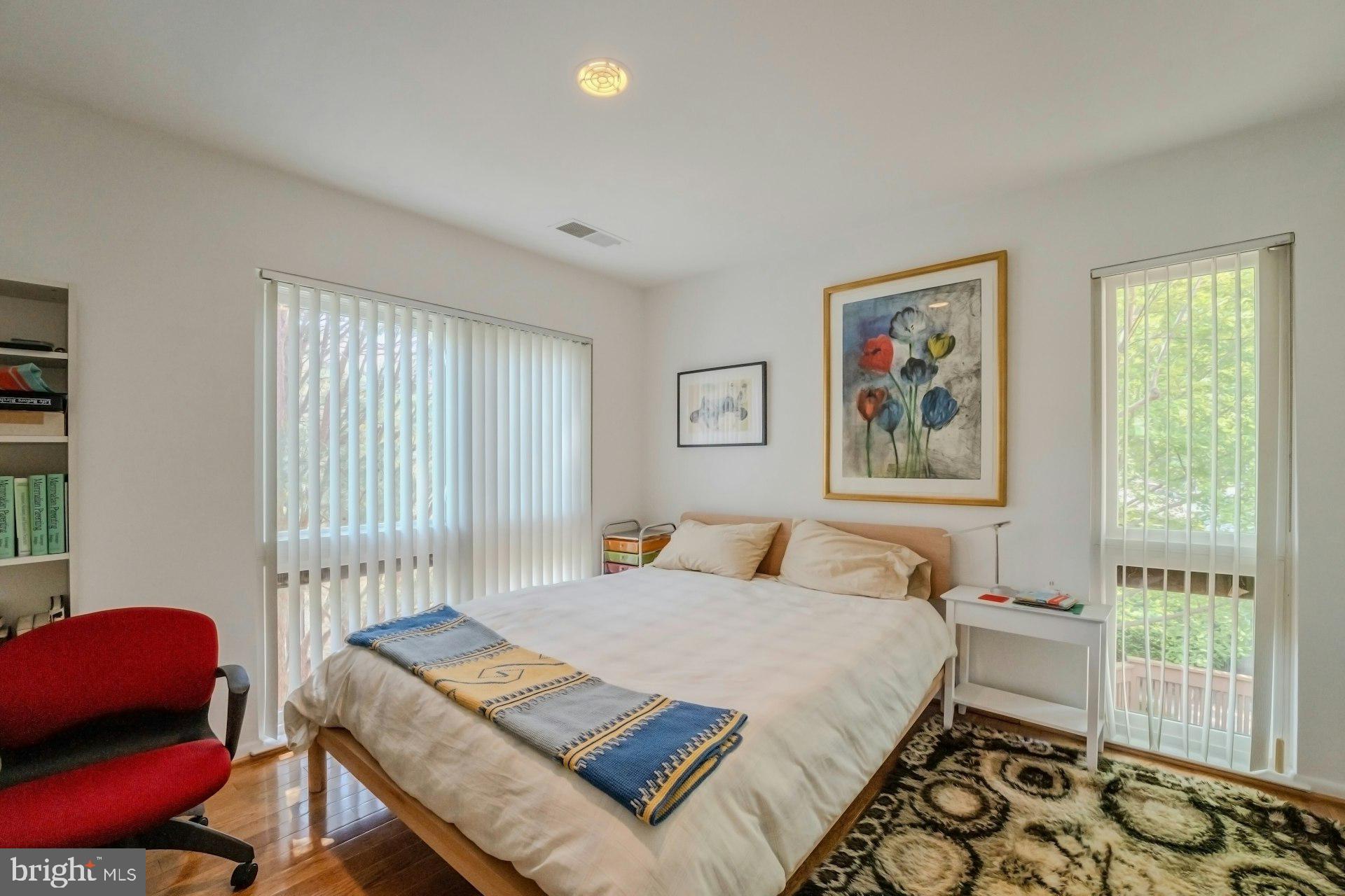 2013 Lakewinds Drive Reston, VA 20191 - Photo 30 of 54 Bedroom #2