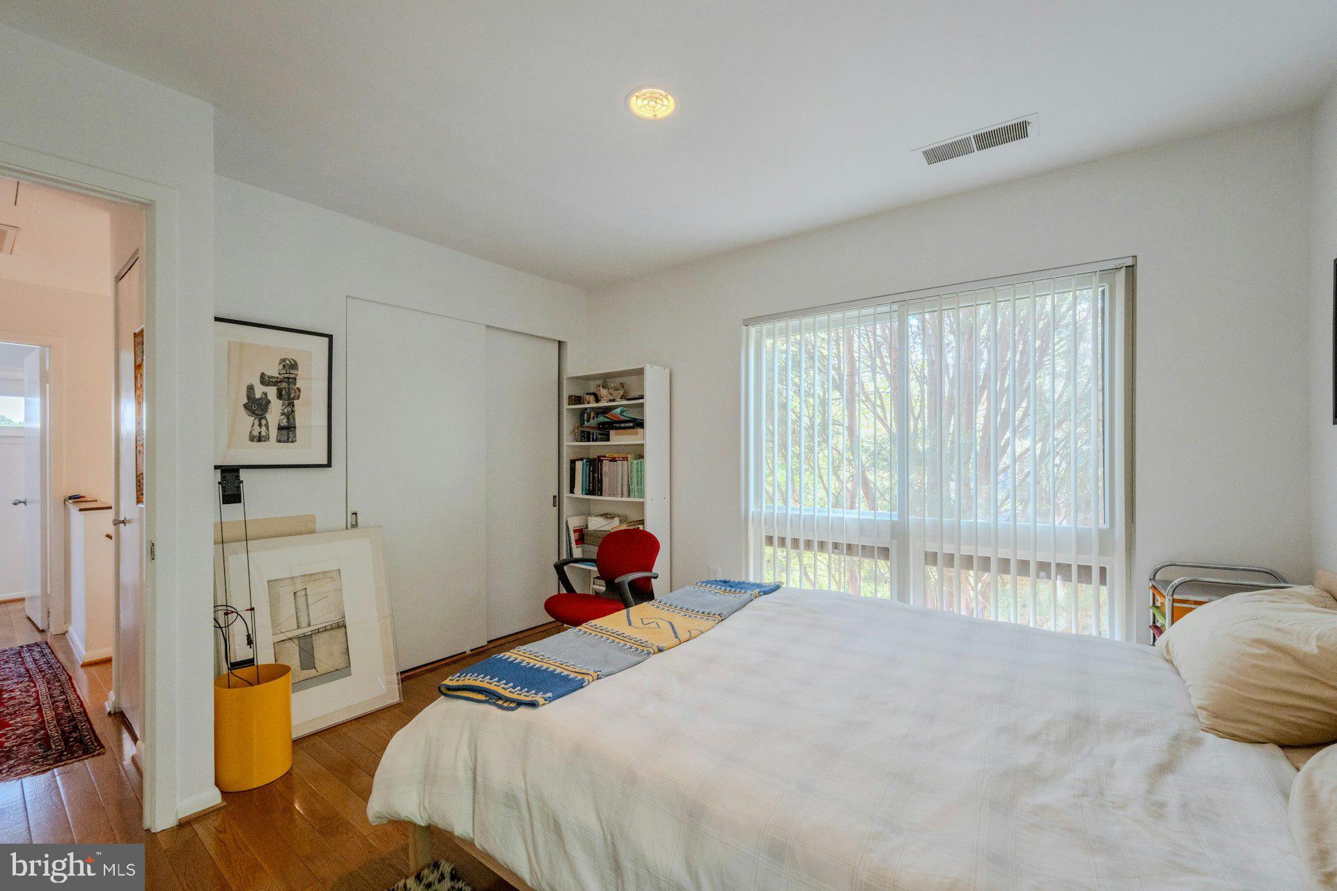 2013 Lakewinds Drive Reston, VA 20191 - Photo 31 of 54 Bedroom #2