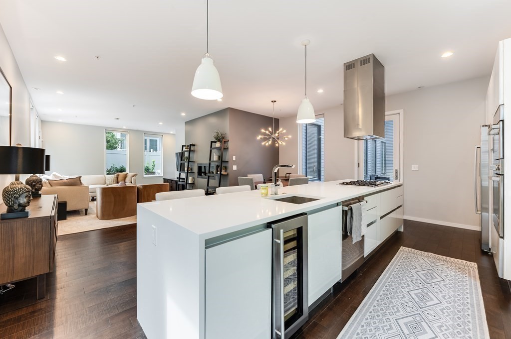 14 I Street, Unit 2 Boston, MA 02127 - Photo 2 of 13