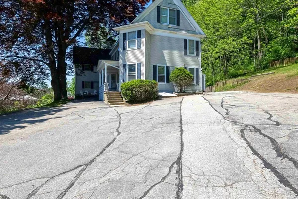 $190,000 | 34 Floral Avenue, Unit 2, Dover, NH 03820
