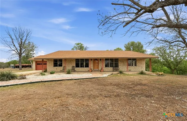 $880,000 | 3500 Scull Road, Martindale, TX 78655