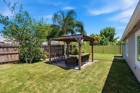$425,000 | 7955 Ridgewood Drive, Lake Worth, FL 33467