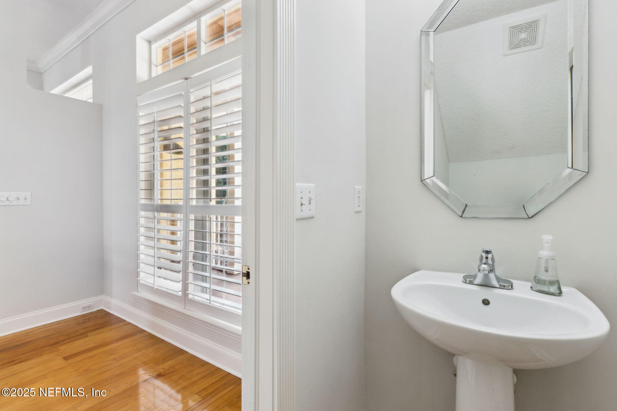 224 Clatter Bridge Road Ponte Vedra, FL 32081 - Photo 20 of 73 Powder Room