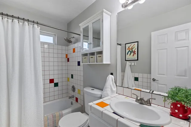 $379,900 | 2545 Eastgate Drive, Twin Falls, ID 83301