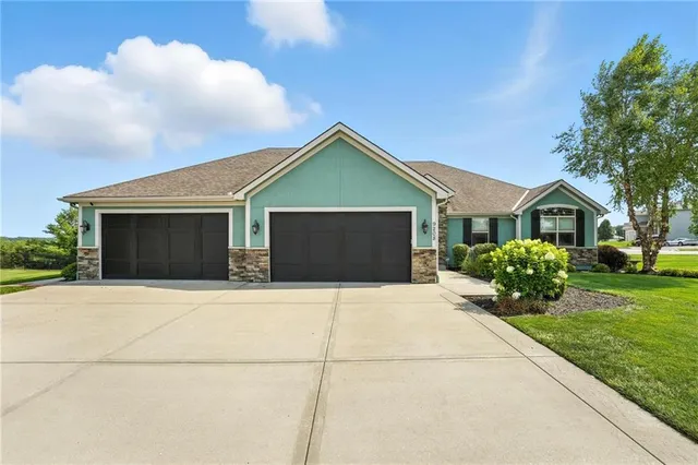 $669,000 | 9208 Southwest Whispy Way, Lee's Summit, MO 64064