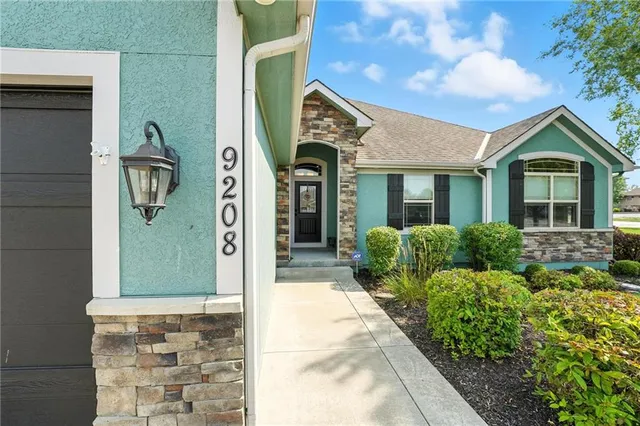 $669,000 | 9208 Southwest Whispy Way, Lee's Summit, MO 64064