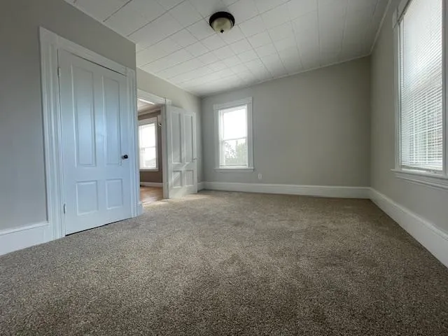 $1,995 | 67 Forest Street, Unit 2, Manchester, NH 03102