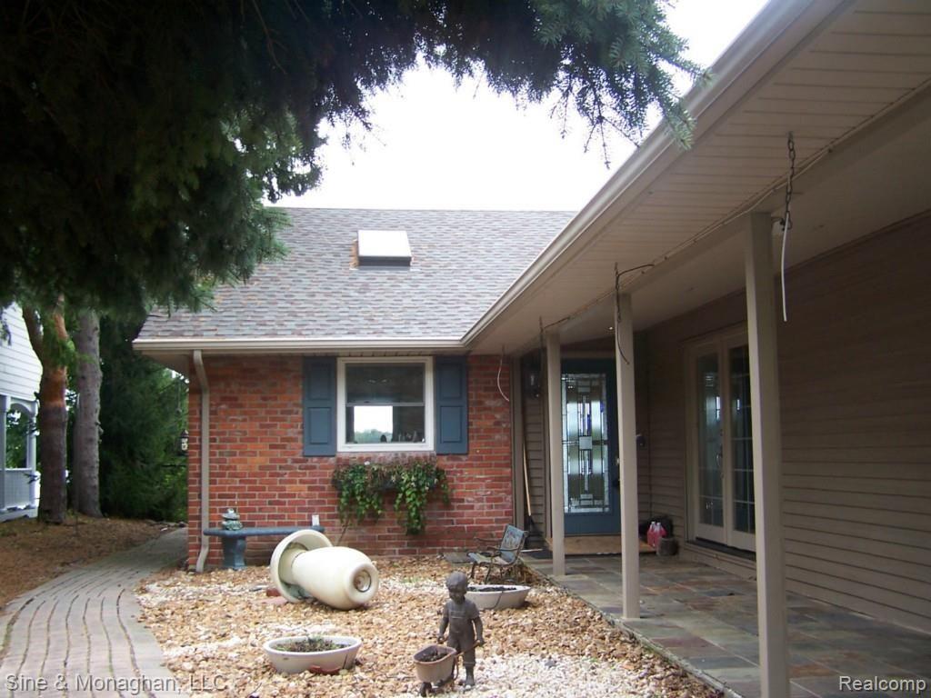 1187 River Road St. Clair, MI 48079 - Photo 58 of 61 100_2852.jpg