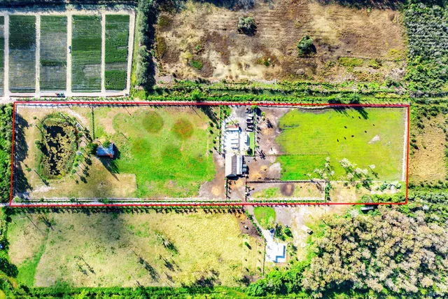 a view of a lake and outdoor space