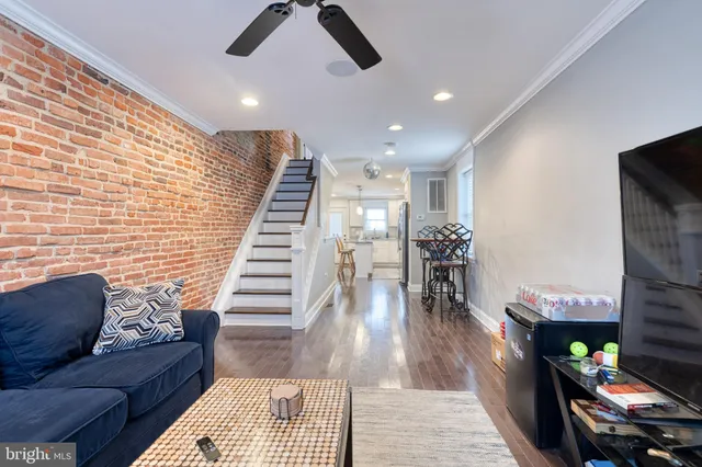 $3,400 | 800 South Curley Street, Baltimore, MD 21224