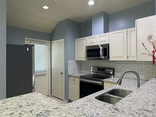 $1,700 | 12746 Wisteria Park Drive, Houston, TX 77072