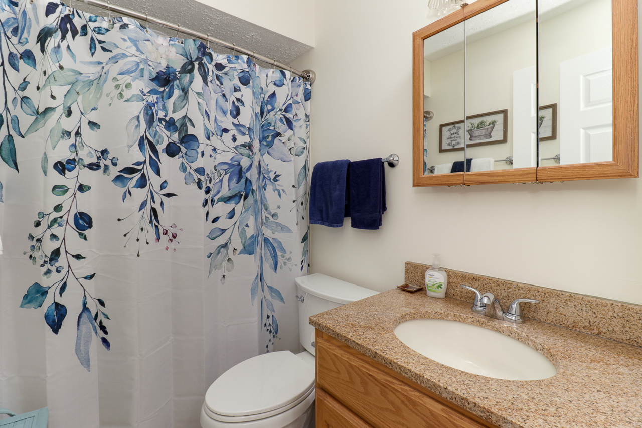 706 South Golfcrest Road, Unit 4 Normal, IL 61761 - Photo 15 of 24 Gallery Image 15