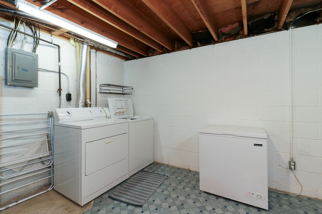 706 South Golfcrest Road, Unit 4 Normal, IL 61761 - Photo 20 of 24 Gallery Image 20