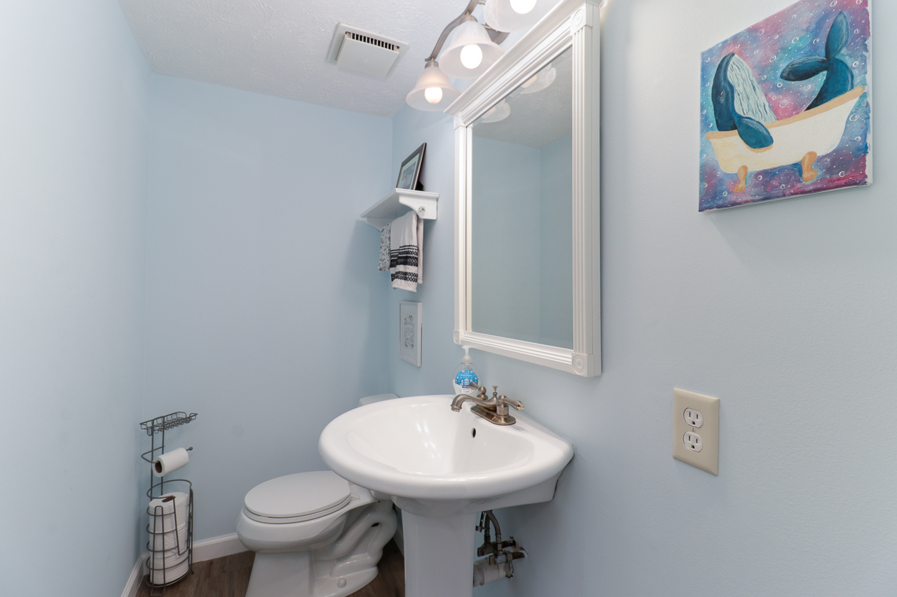 706 South Golfcrest Road, Unit 4 Normal, IL 61761 - Photo 6 of 24 Gallery Image 6