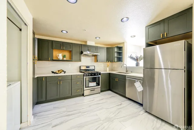 $820,000 | 103 Stoneridge Lane, Unit 2210, San Francisco, CA 94134