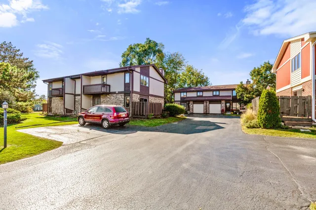 $254,900 | W144N4821 Stone Drive, Menomonee Falls, WI 53051