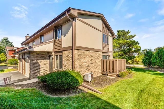 $254,900 | W144N4821 Stone Drive, Menomonee Falls, WI 53051