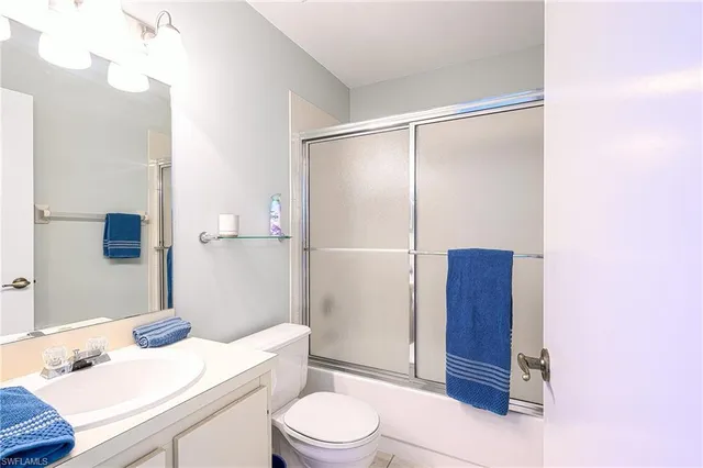 $1,900 | 2650 Kings Lake Boulevard, Unit 6202, Naples, FL 34112