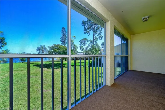 $1,900 | 2650 Kings Lake Boulevard, Unit 6202, Naples, FL 34112