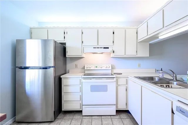 $1,900 | 2650 Kings Lake Boulevard, Unit 6202, Naples, FL 34112