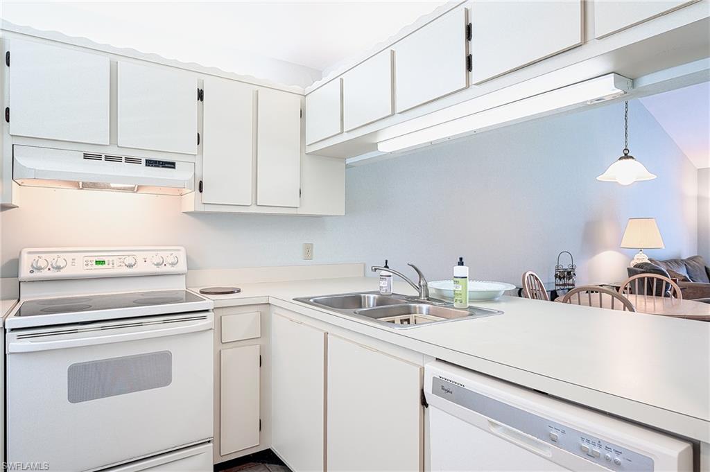 2650 Kings Lake Boulevard, Unit 6202 Naples, FL 34112 - Photo 6 of 26