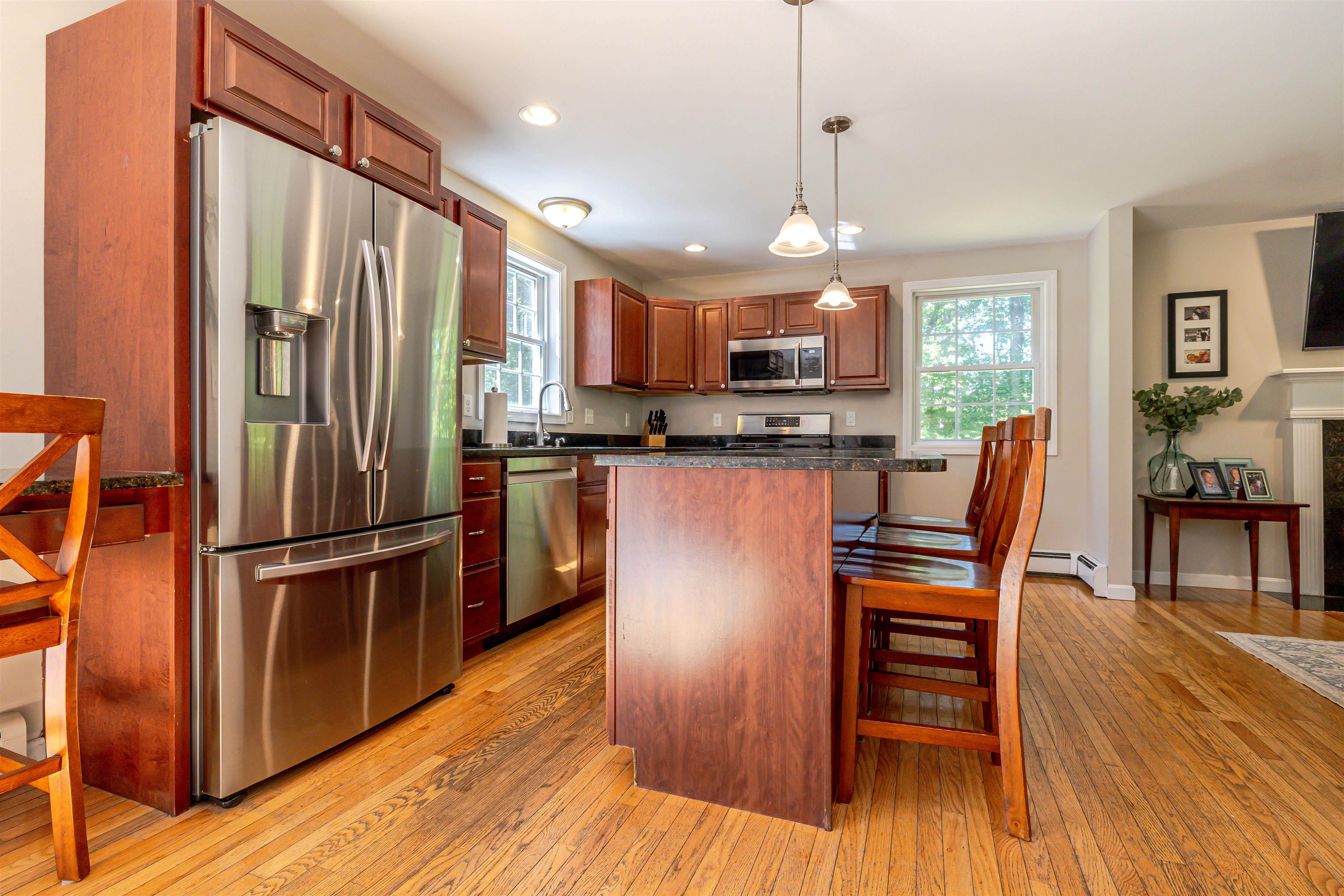 877 River Road Weare, NH 03281 - Photo 13 of 58