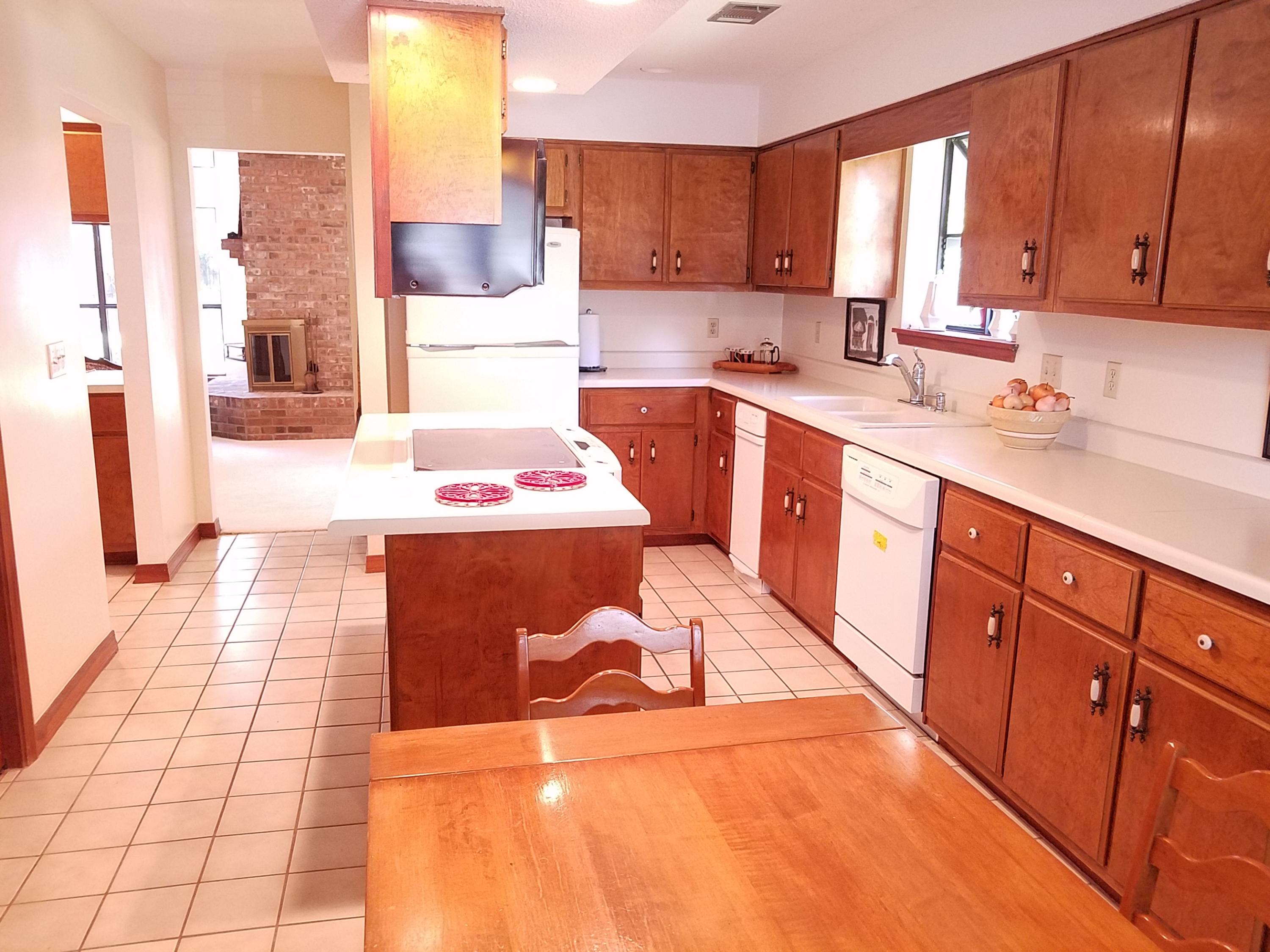 931 Ridgewood Way Niceville, FL 32578 - Photo 21 of 51 Gallery Image 21